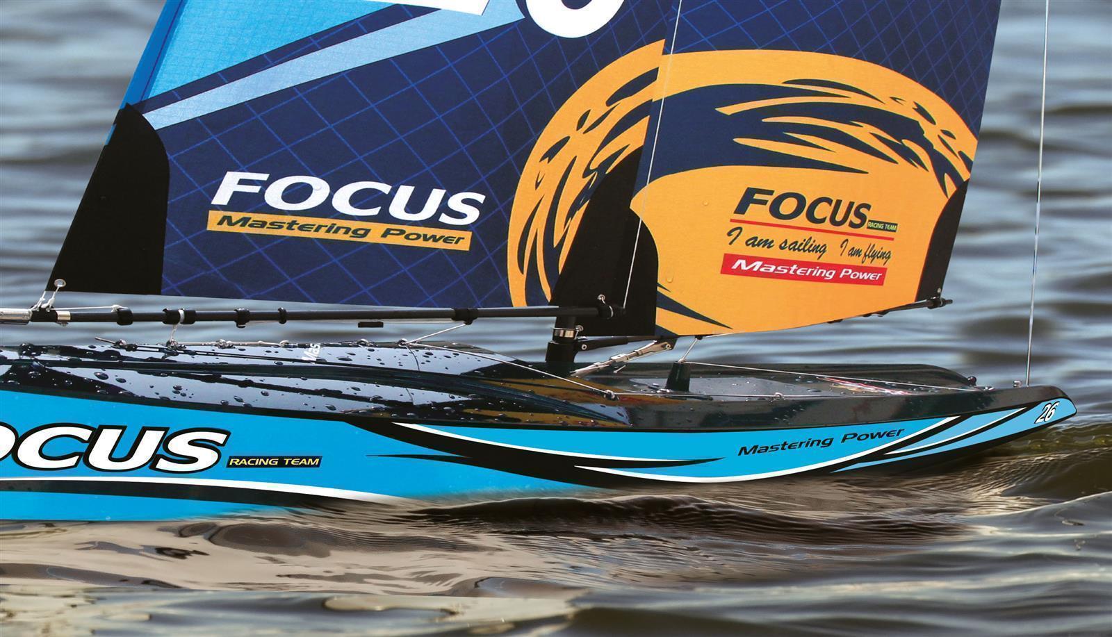 Focus III Racing Segelyacht 100cm RTR blau