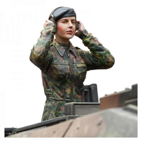 1/16 Figurenbausatz Bundeswehr Panzerkommandantin